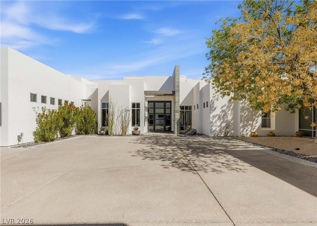 3716 Caesars Circle