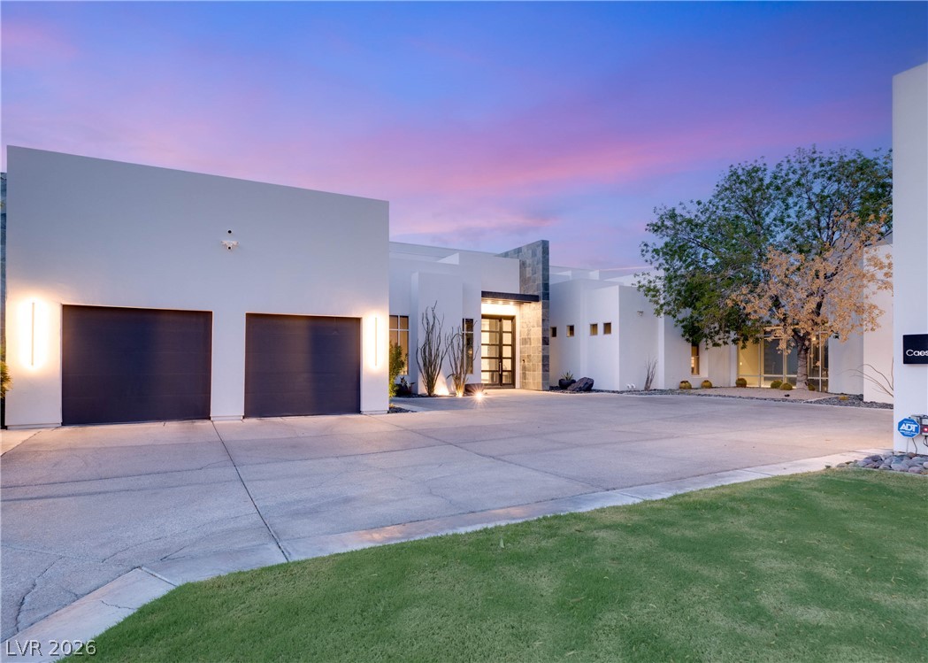 3716 Caesars Circle