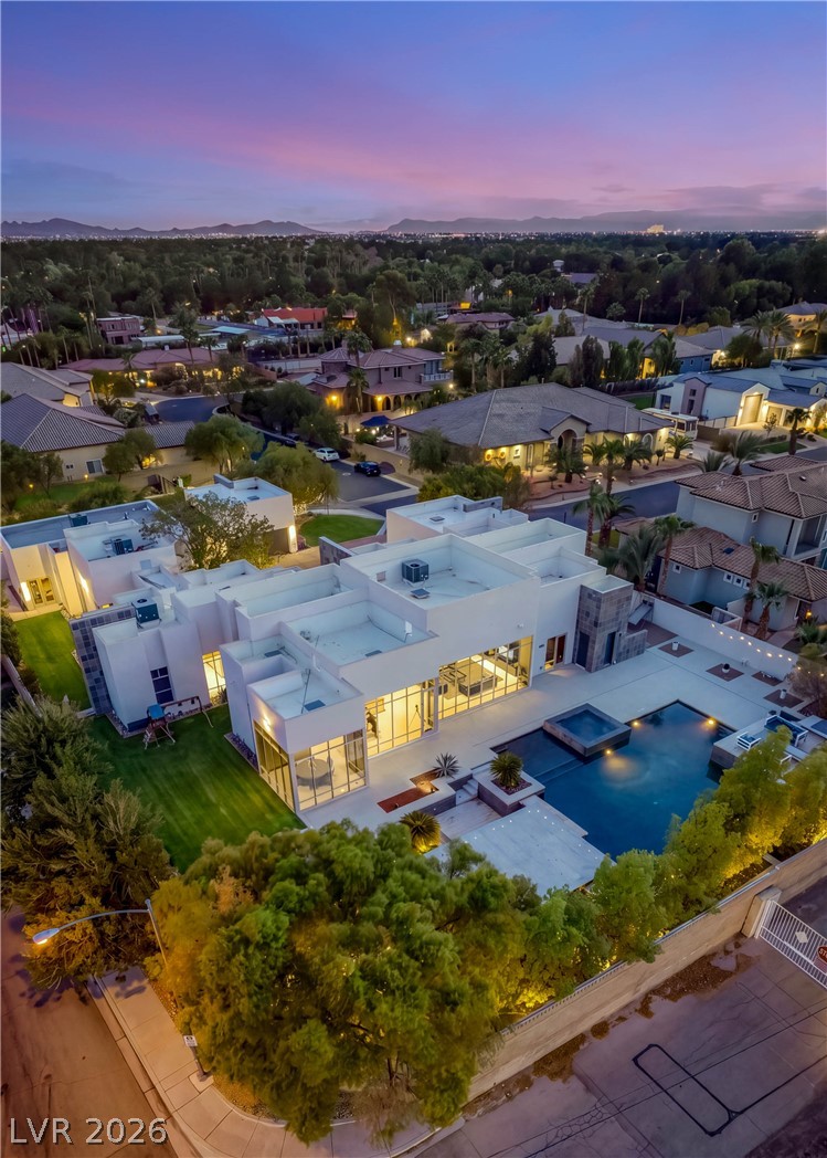 3716 Caesars Circle