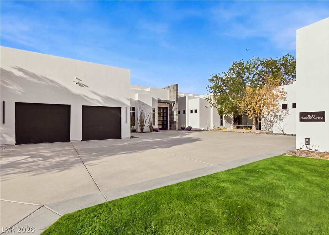 3716 Caesars Circle