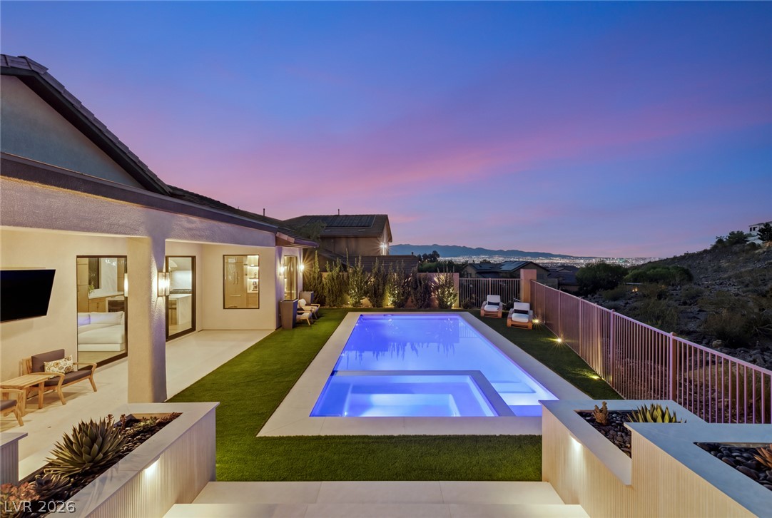 40 Stonemark Drive
