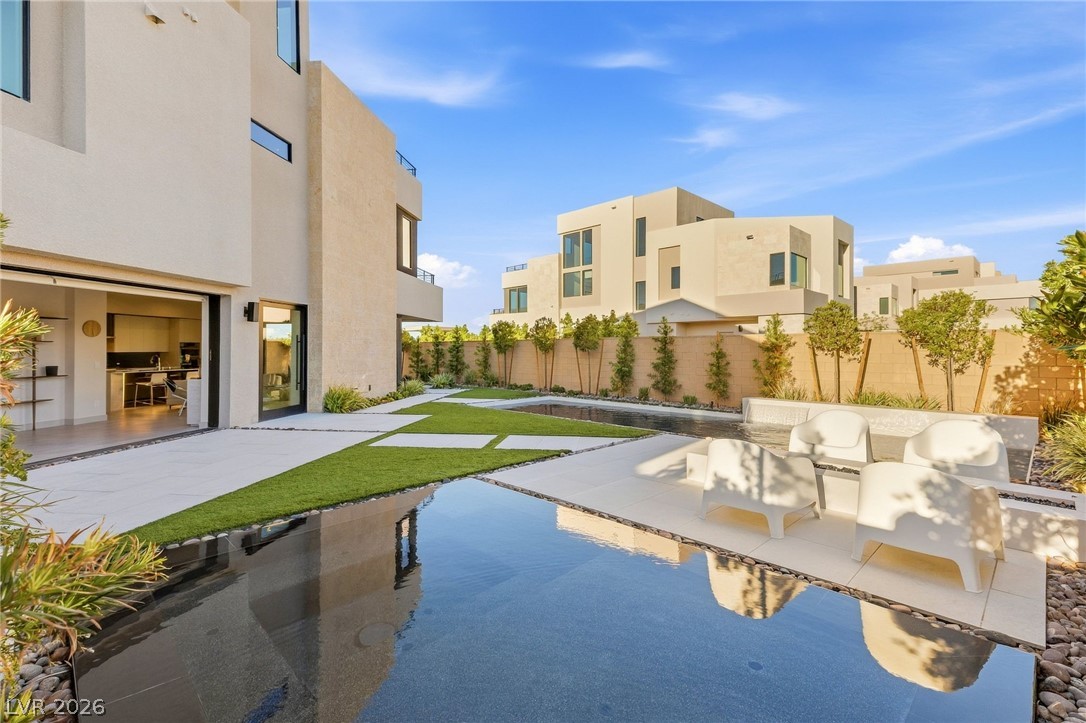 4022 Heron Fairway Drive