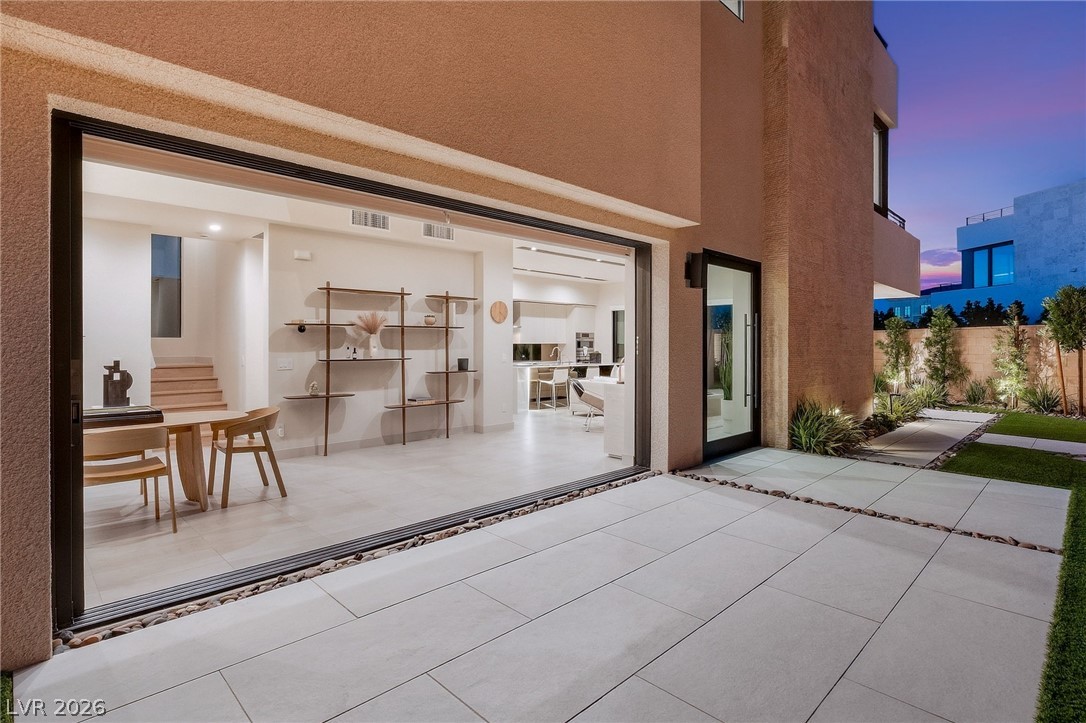 4022 Heron Fairway Drive