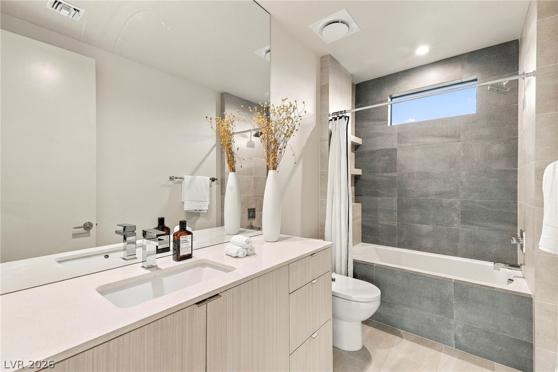 4022 Heron Fairway Drive