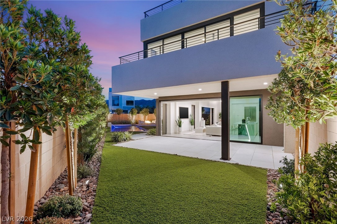 4022 Heron Fairway Drive