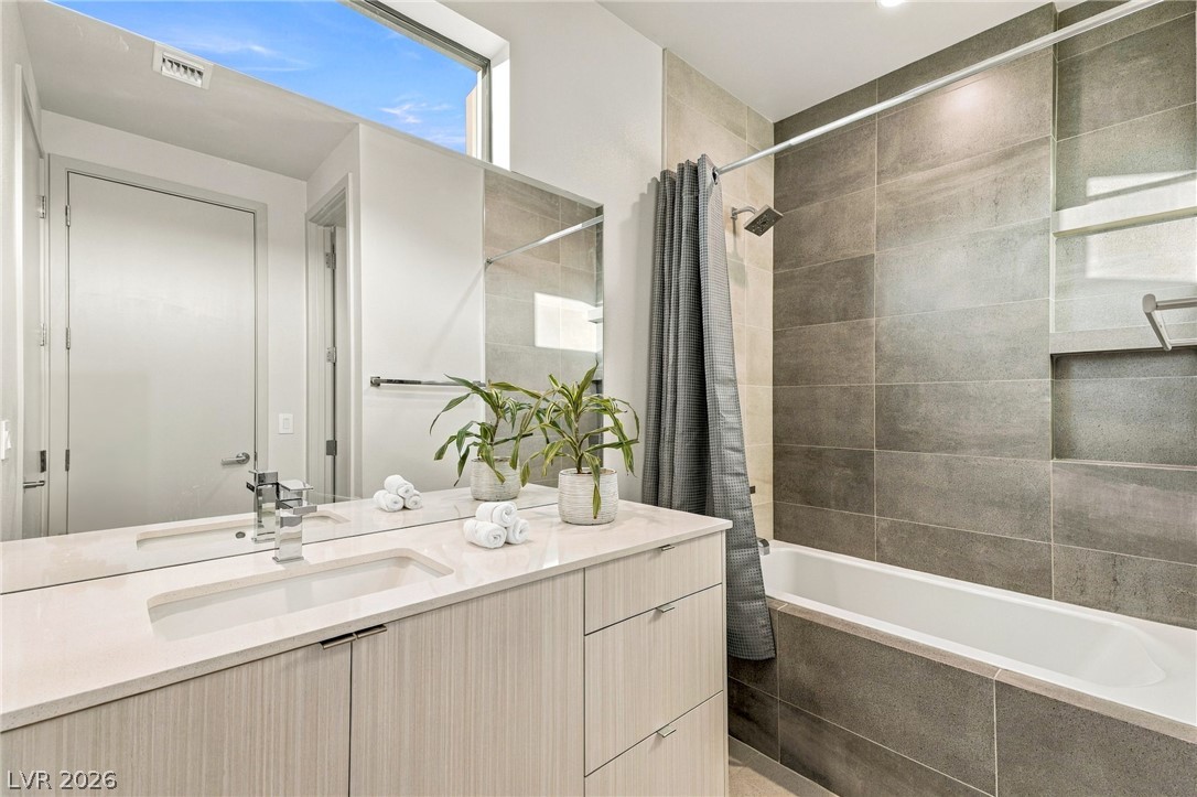 4022 Heron Fairway Drive
