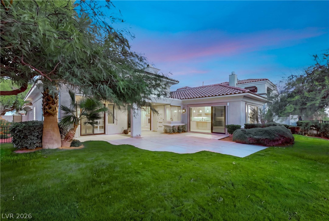 2575 Turtle Head Peak Drive