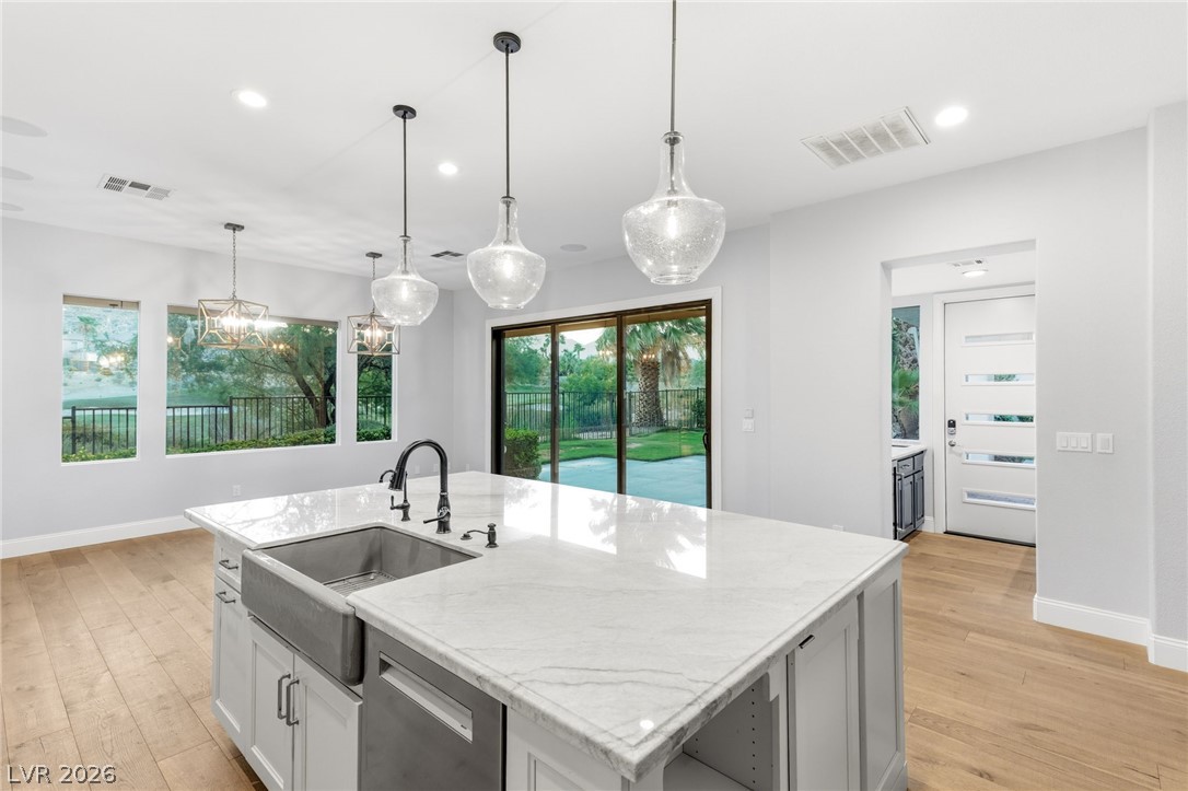 2575 Turtle Head Peak Drive