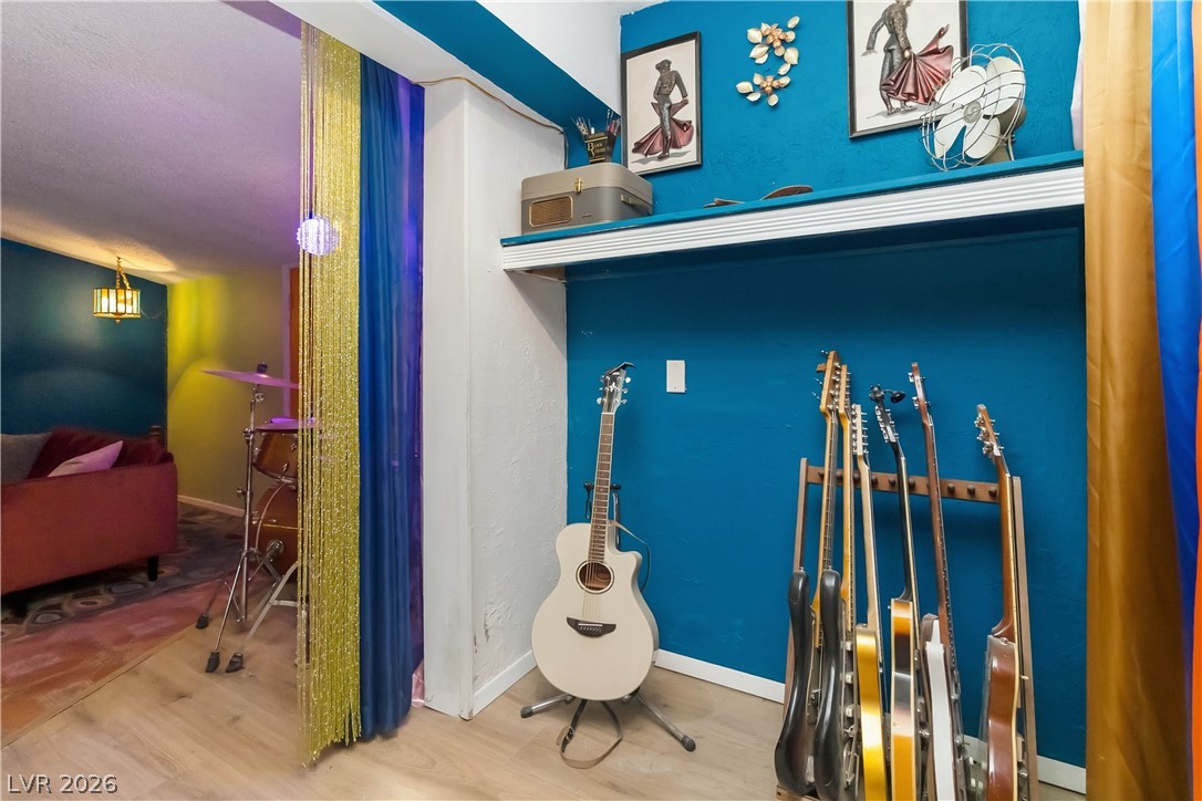 3232 Pawnee Drive