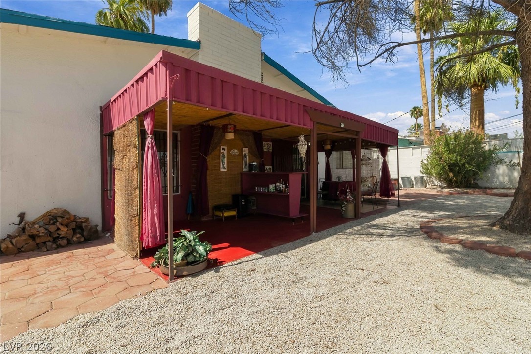 3232 Pawnee Drive