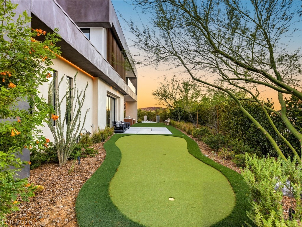 1 Sanctuary Peak Court