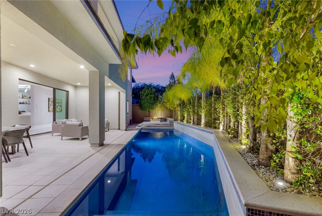 38 Grey Feather Drive