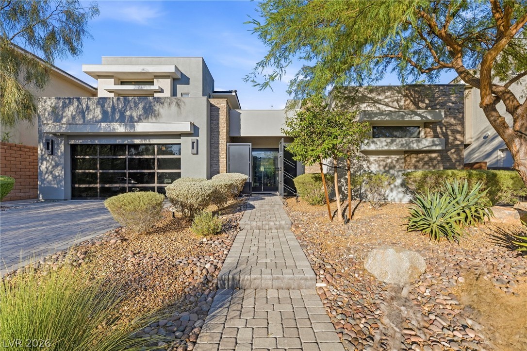 38 Grey Feather Drive