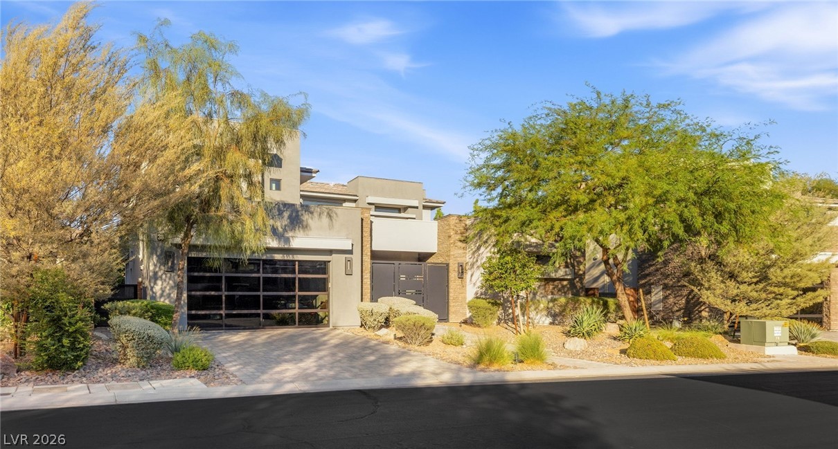 38 Grey Feather Drive