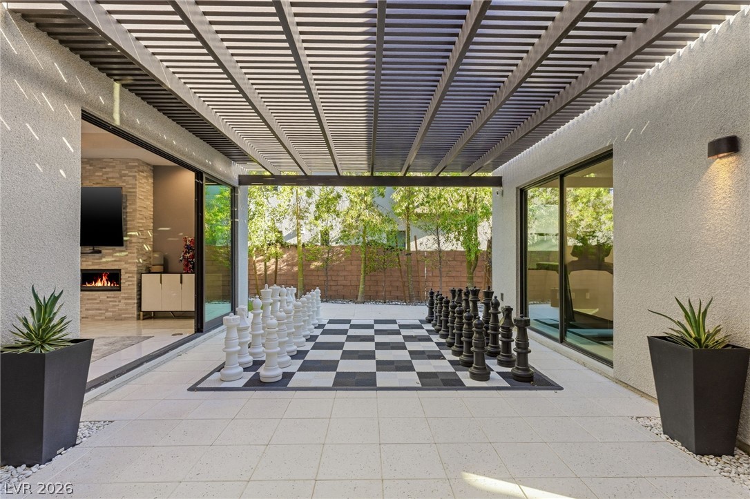 38 Grey Feather Drive