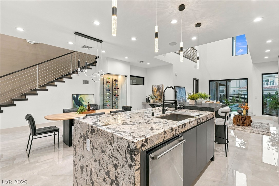2824 Queens Courtyard Drive