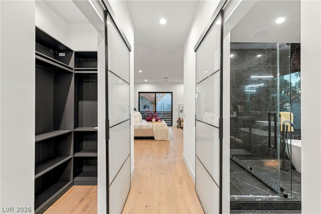 2824 Queens Courtyard Drive