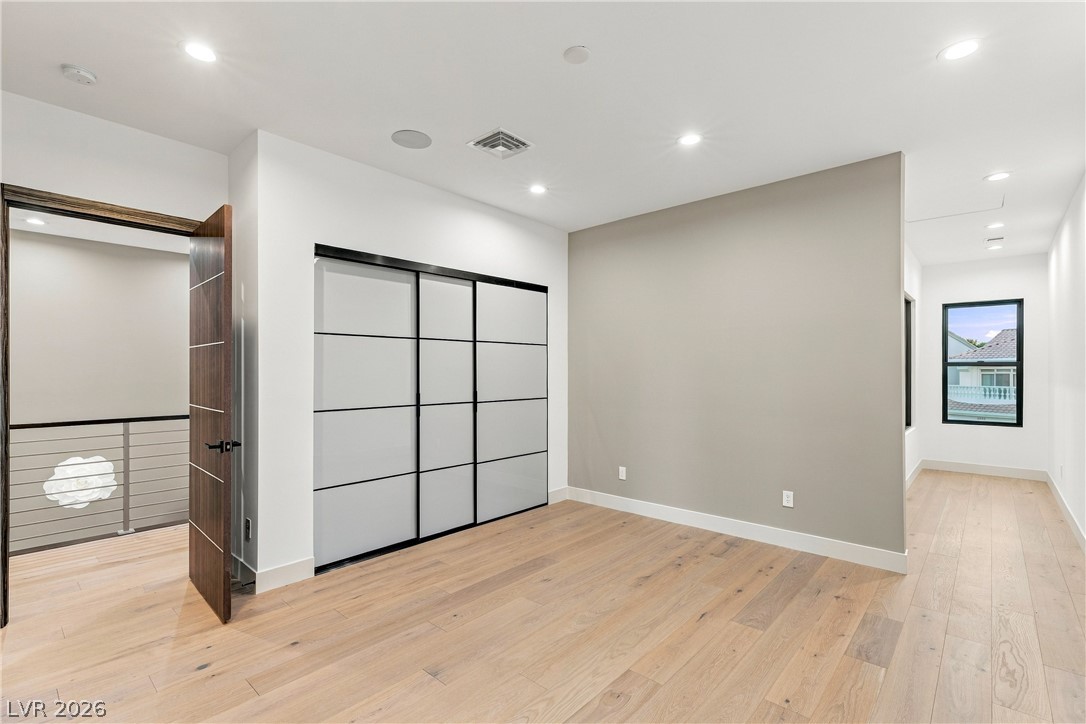 2824 Queens Courtyard Drive