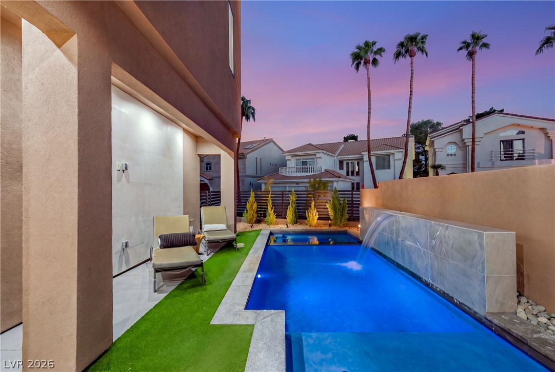 2824 Queens Courtyard Drive