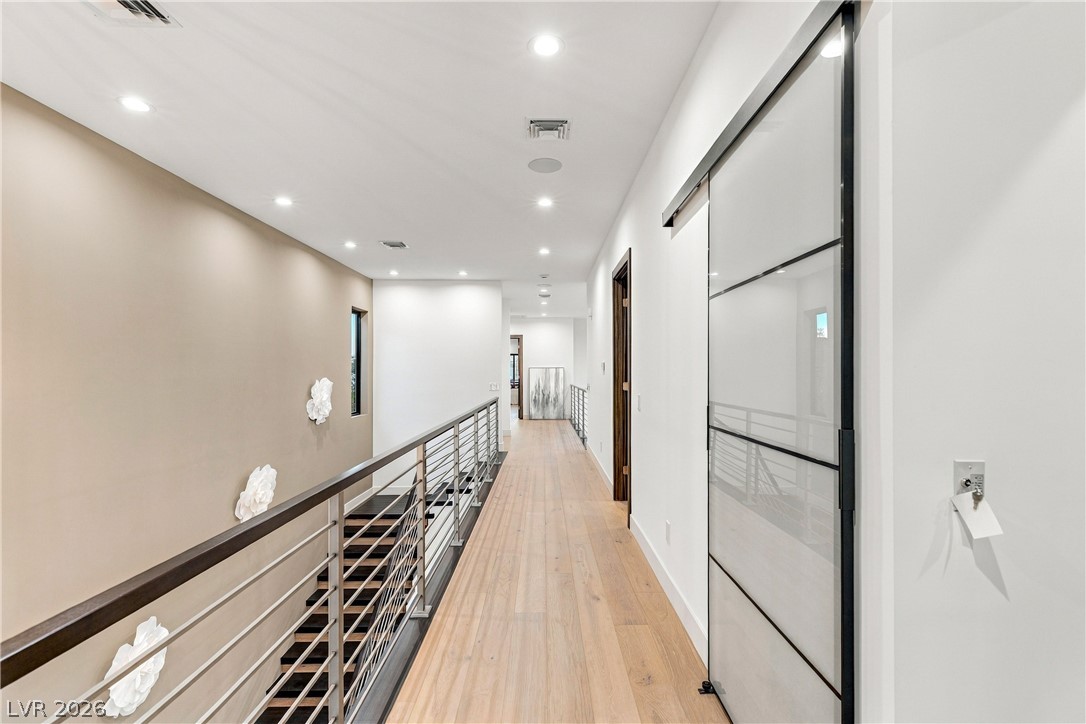 2824 Queens Courtyard Drive