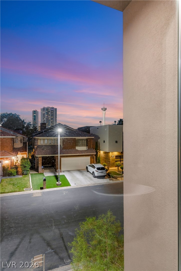 2824 Queens Courtyard Drive