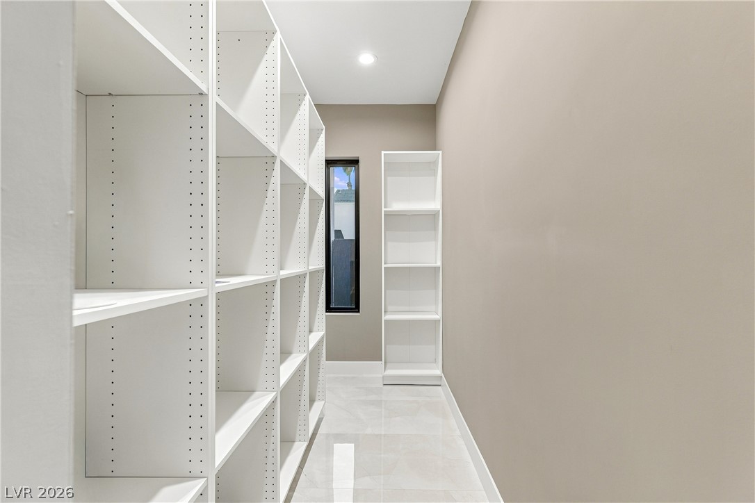 2824 Queens Courtyard Drive