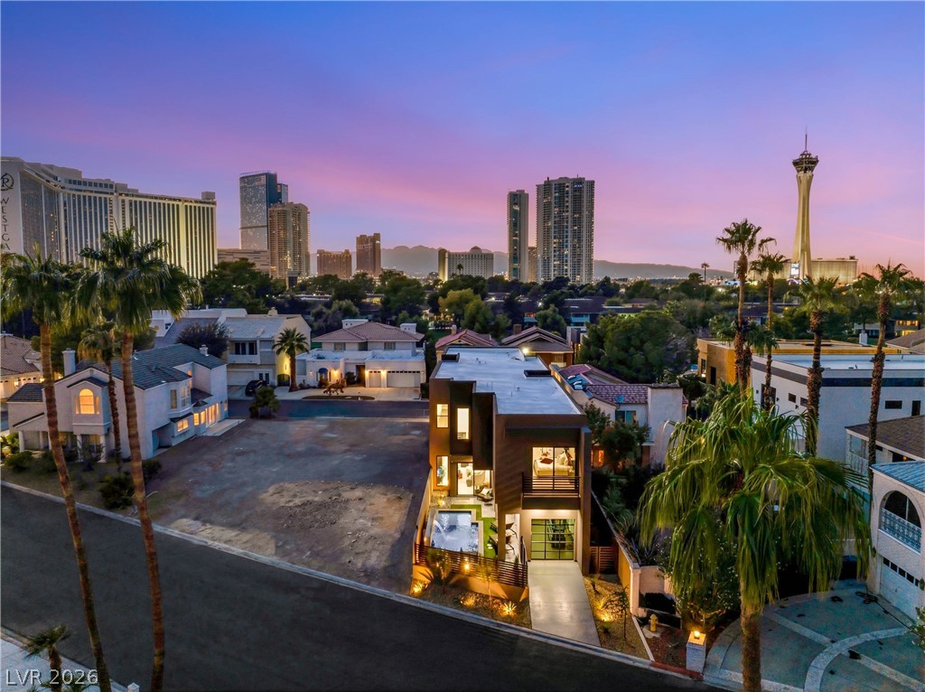2824 Queens Courtyard Drive
