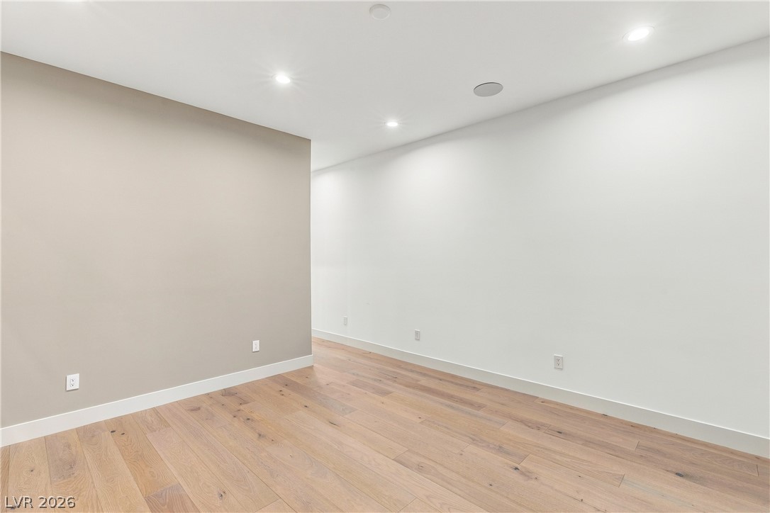 2824 Queens Courtyard Drive