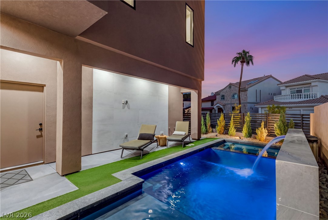 2824 Queens Courtyard Drive