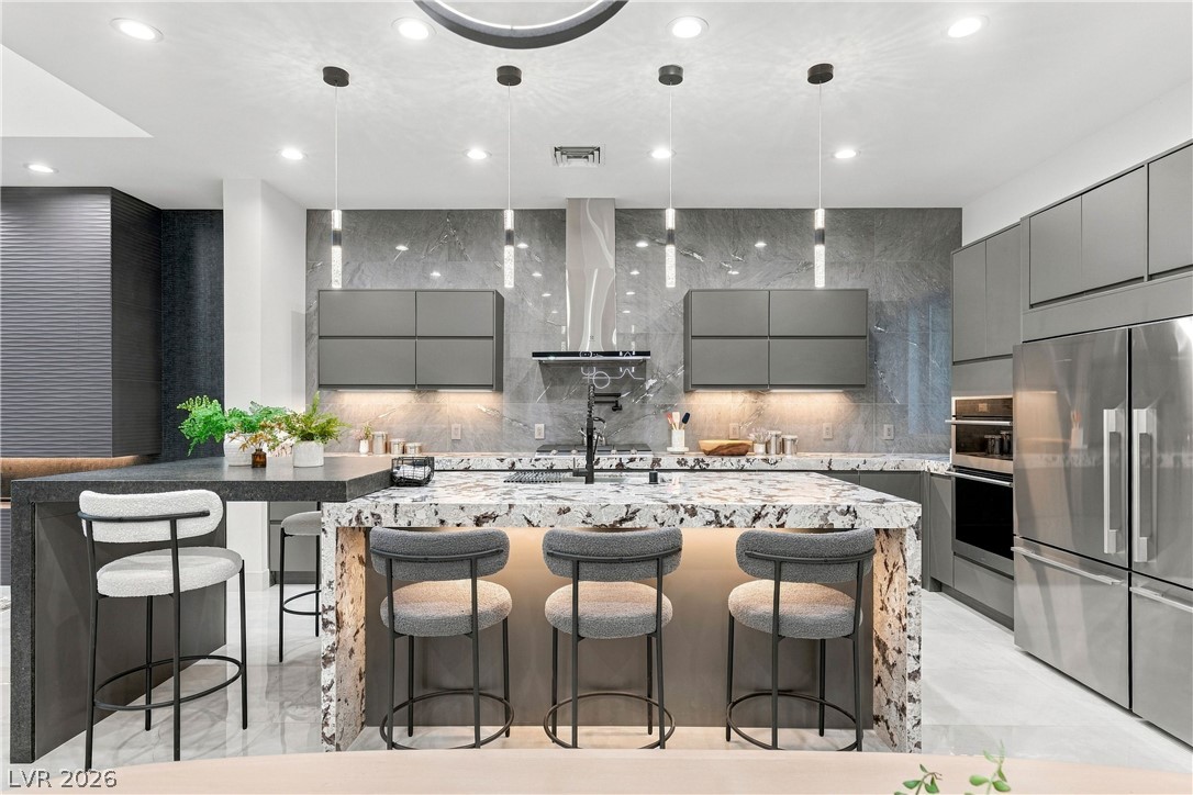 2824 Queens Courtyard Drive