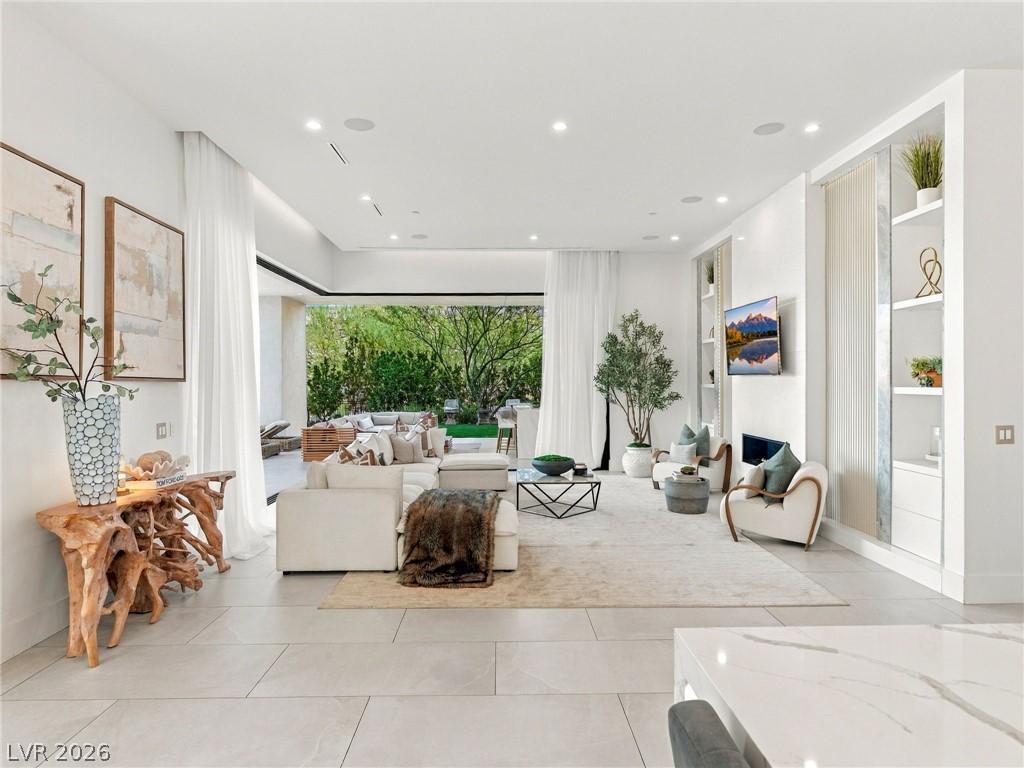 1 Sanctuary Peak Court