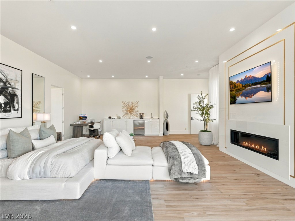 1 Sanctuary Peak Court