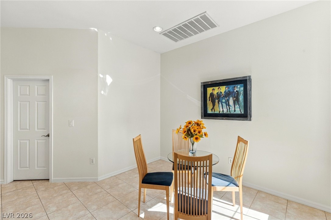 1009 Sir James Bridge Way