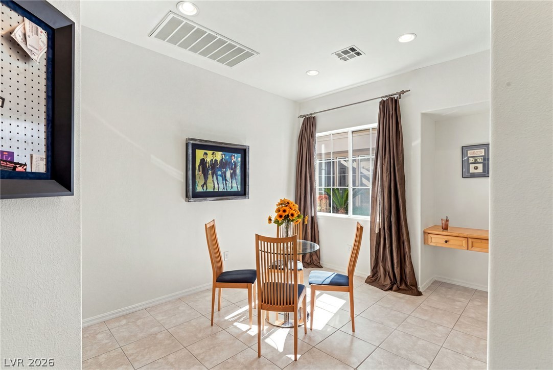 1009 Sir James Bridge Way