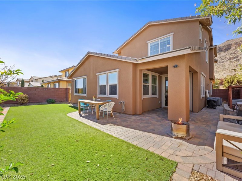 5688 Mesa Mountain Drive