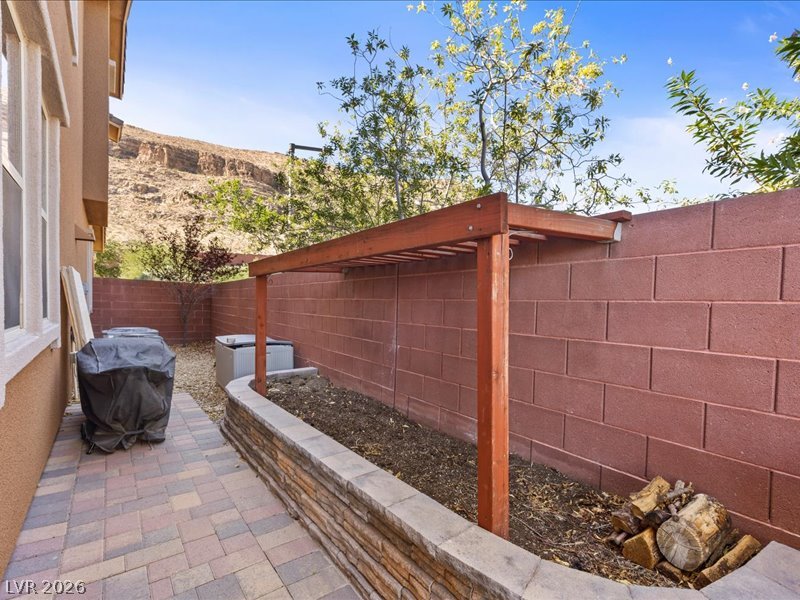 5688 Mesa Mountain Drive