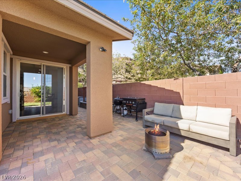 5688 Mesa Mountain Drive
