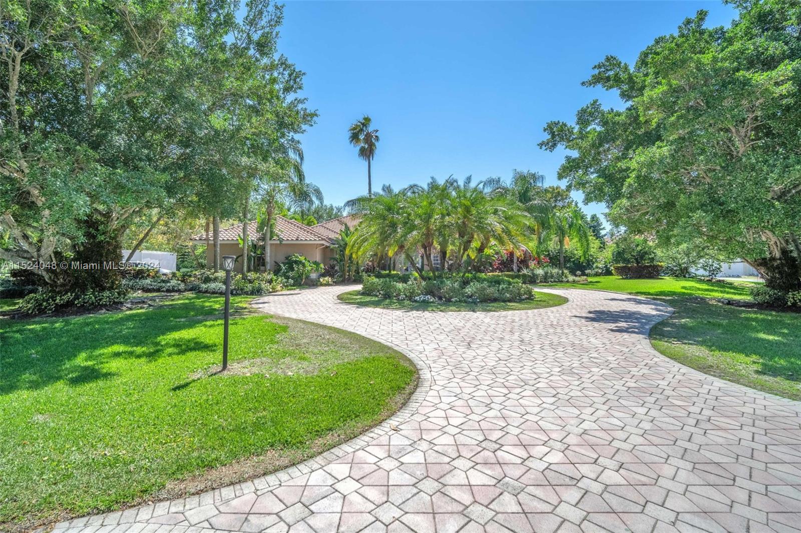 3767 Pine Lake Dr
