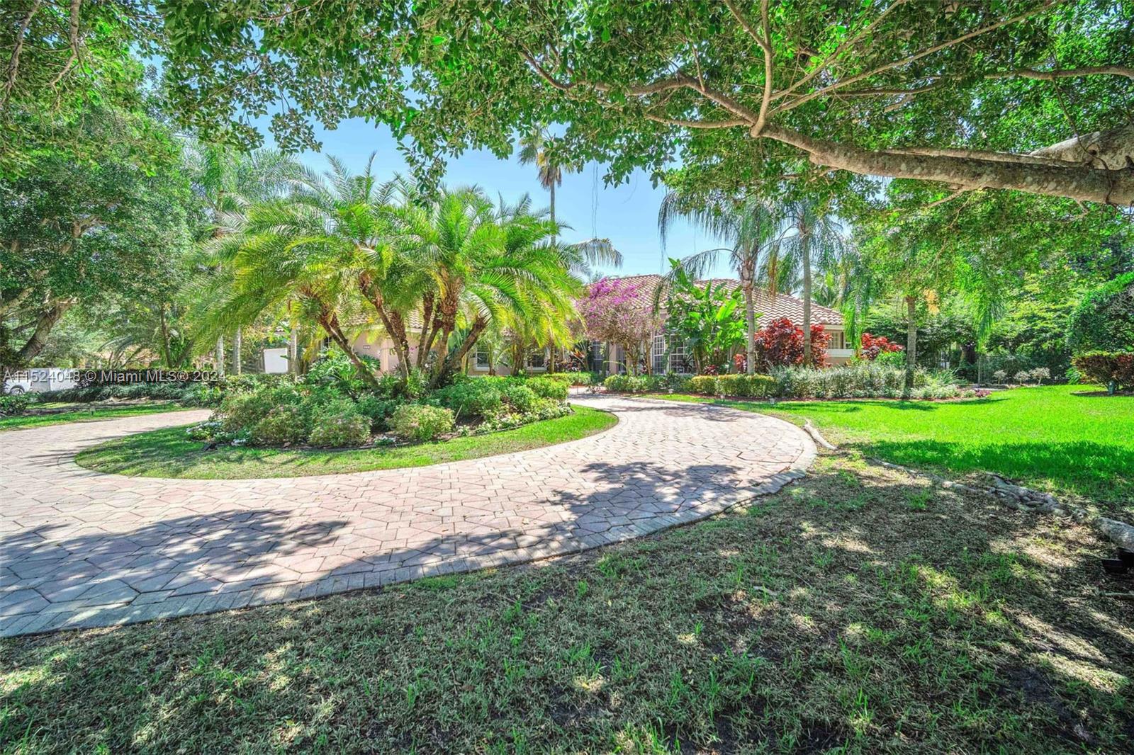 3767 Pine Lake Dr
