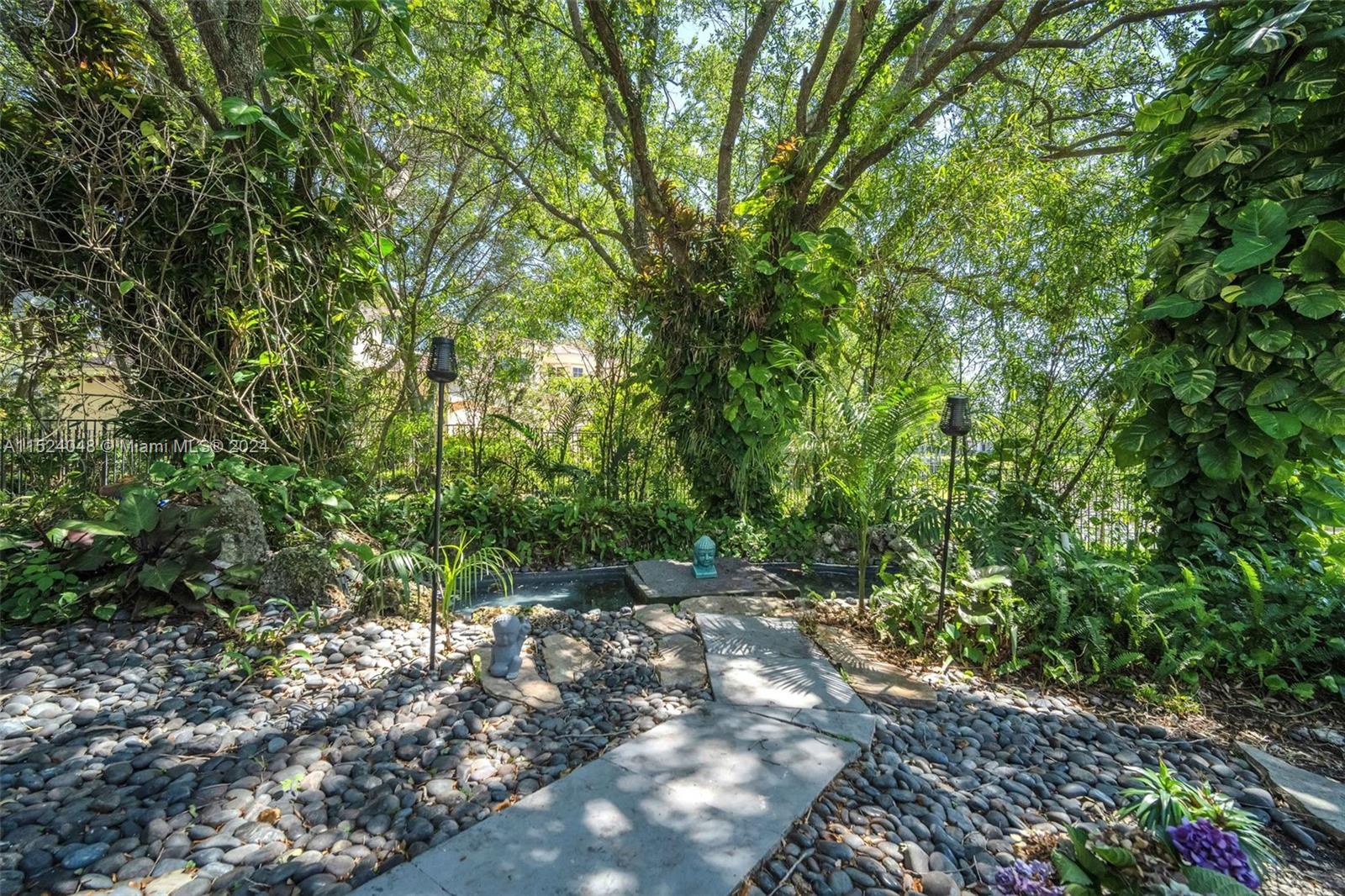 3767 Pine Lake Dr