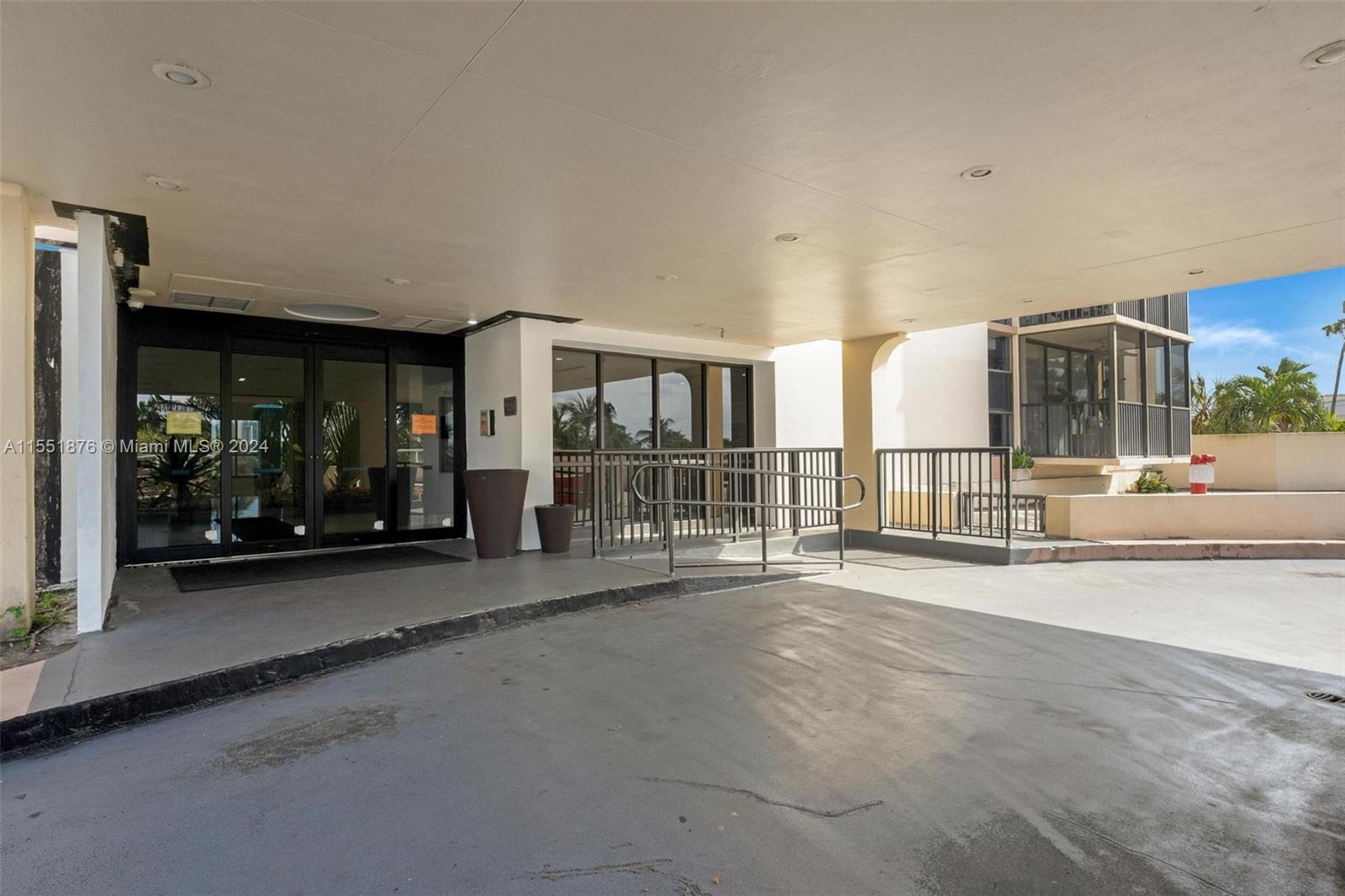 20335 W Country Club Dr # 1509