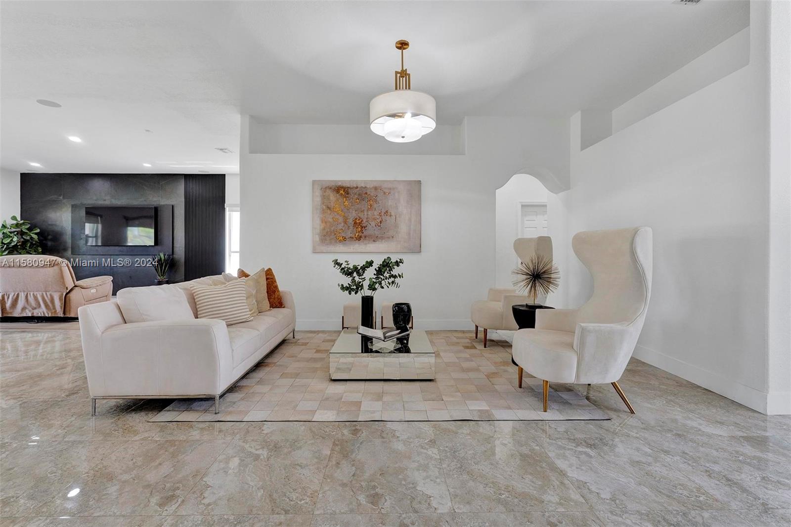 350 SW 167th Ave
