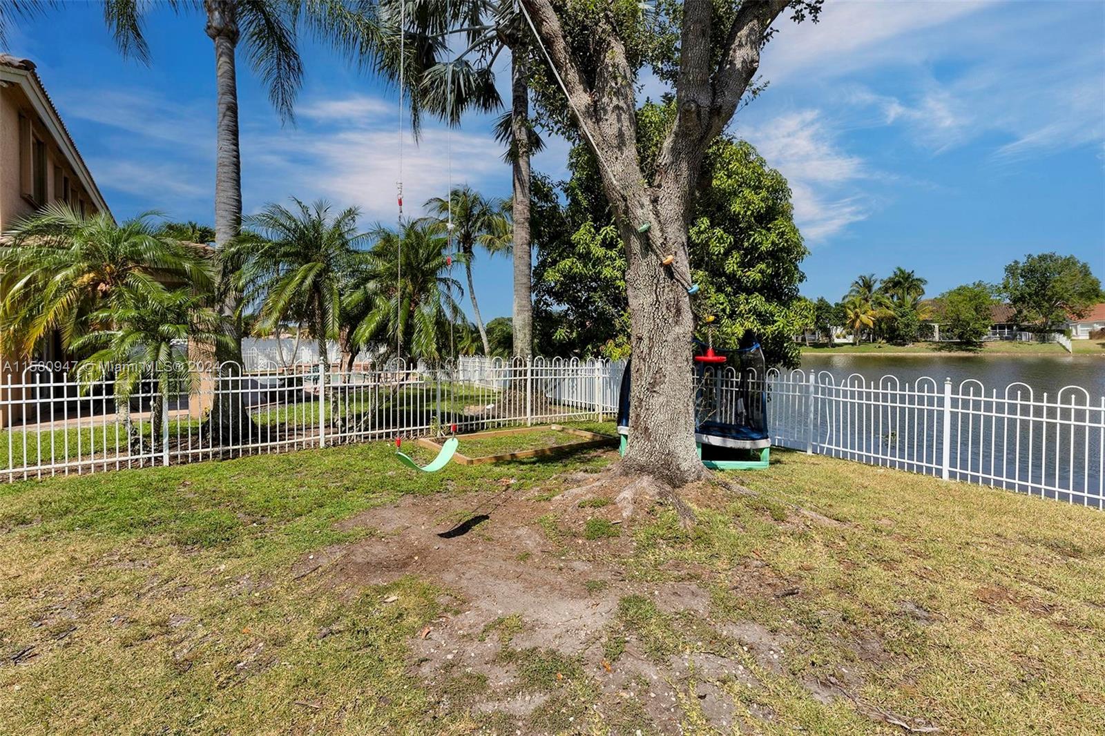 350 SW 167th Ave