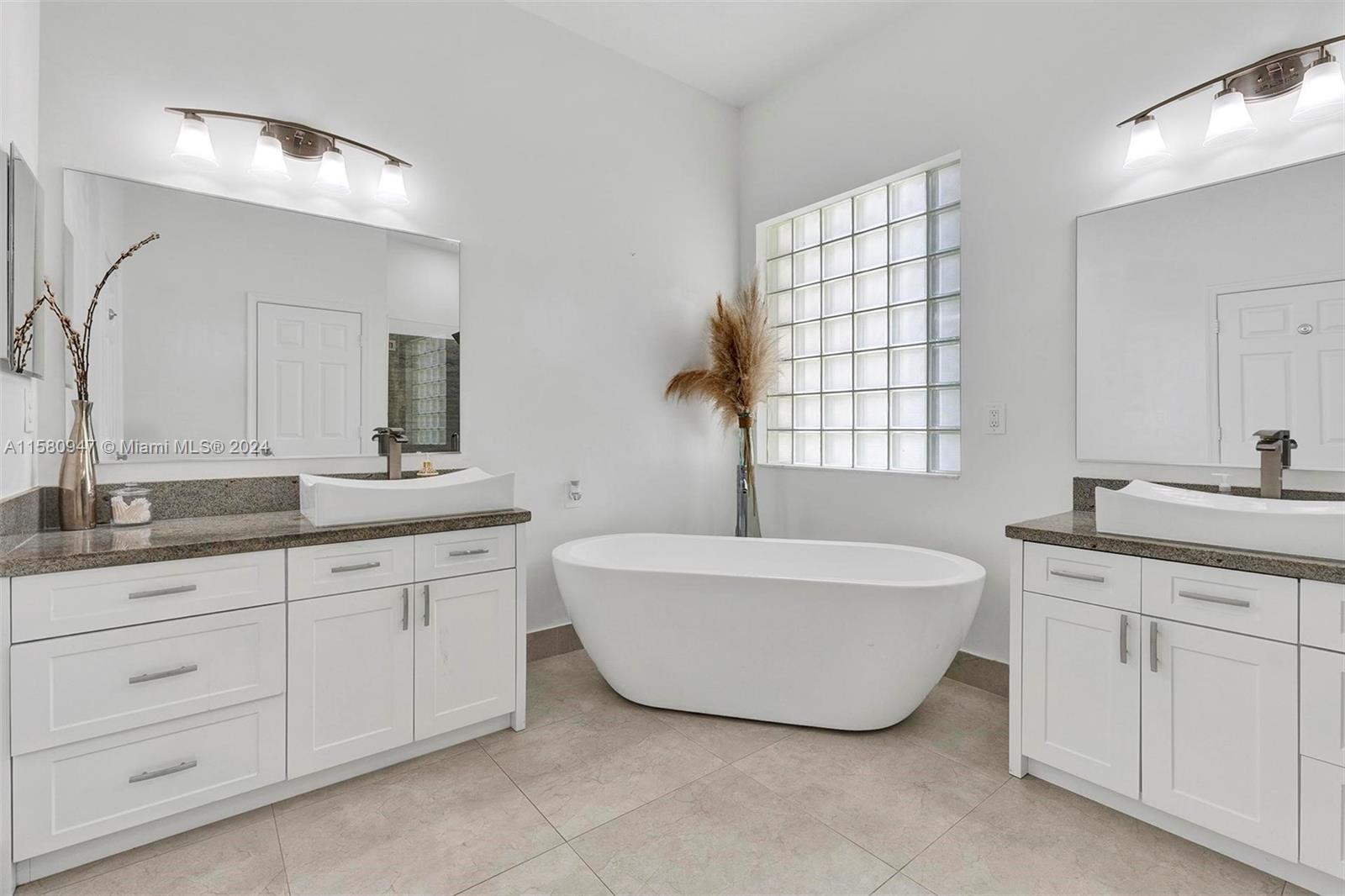 350 SW 167th Ave