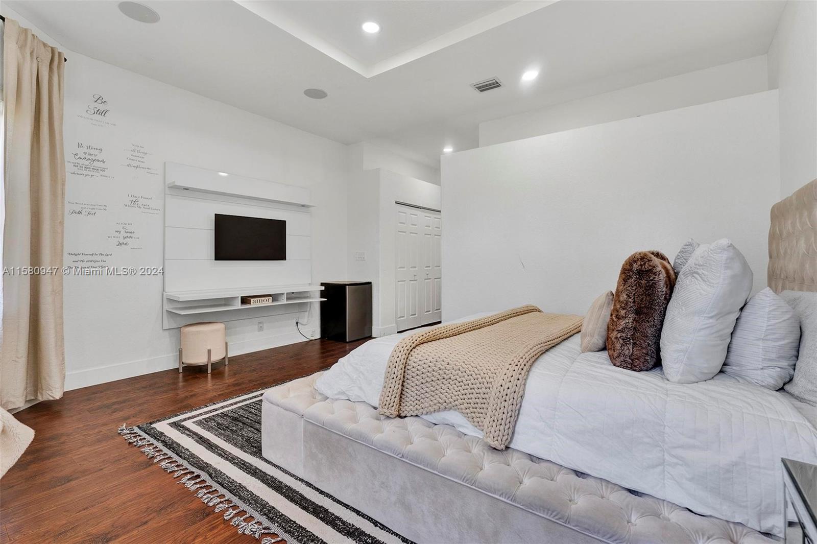 350 SW 167th Ave