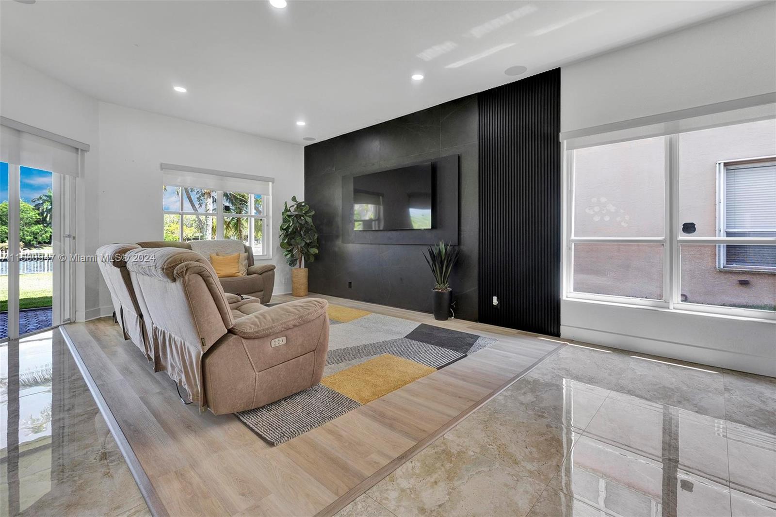 350 SW 167th Ave