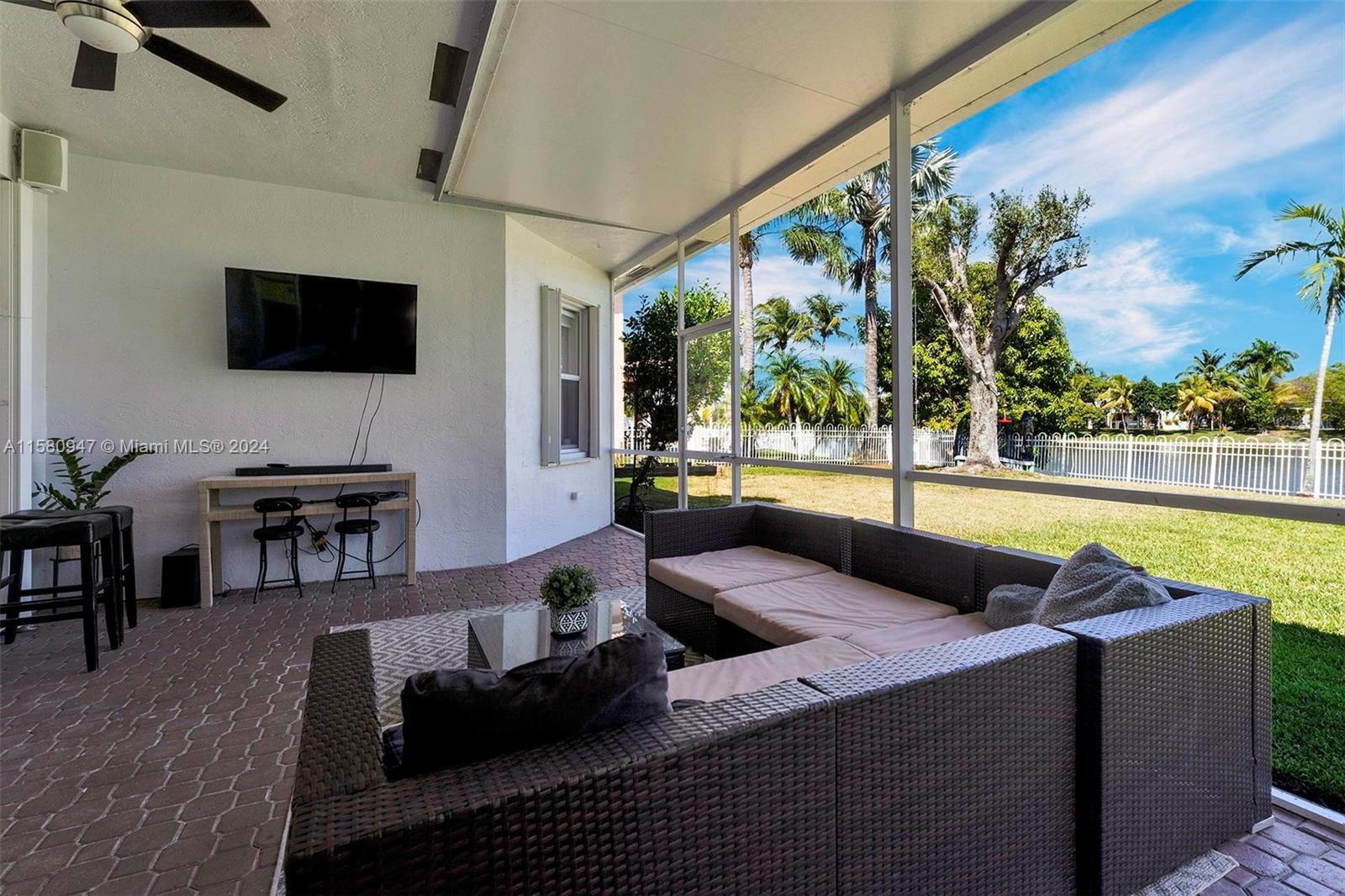 350 SW 167th Ave