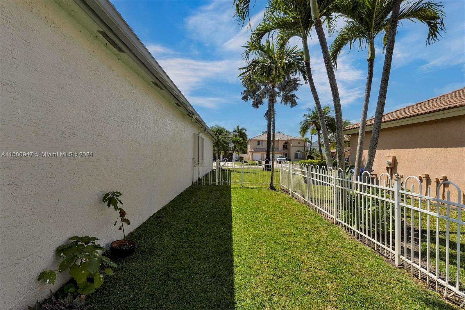 350 SW 167th Ave