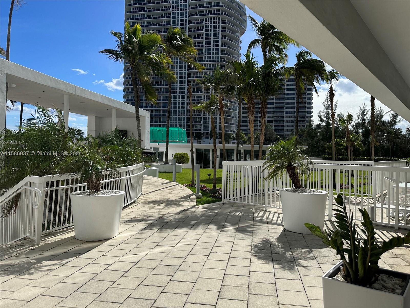 10275 Collins Ave # 1230