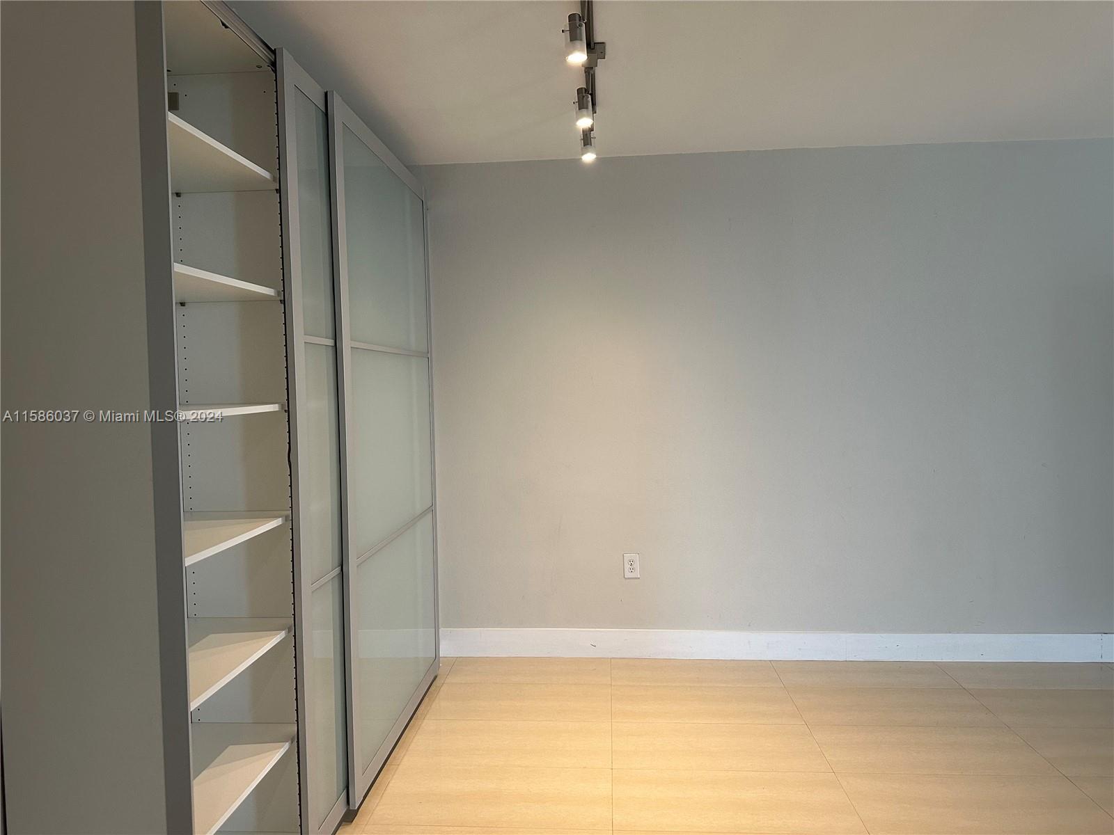 10275 Collins Ave # 1230